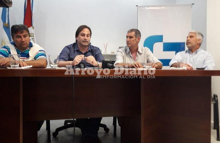 Sobre la firma. El acuerdo se rubricó en la comuna de General Lagos. Foto: Gentileza Jorge David Cuello Sobre la firma. El acuerdo se rubricó en la comuna de General Lagos. Foto: Gentileza Jorge David Cuello