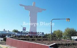 Sobre las obras. Cantero renovado y nueva iluminaci&oacute;n parte de las obras de remodelaci&oacute;n.