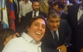 Imagen de Stangoni junto al ex presidente de Ecuador, Rafael Correa