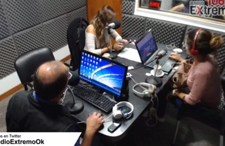 Imagen de El programa de hoy, Dos & Pico Radio Extremo 106.9