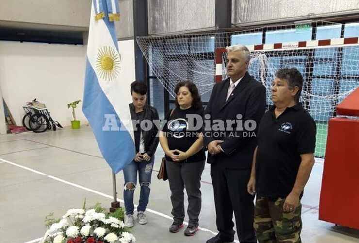 En el gimnasio. El año pasado por razones climáticas el acto también se llevó a cabo en el Complejo Integral "Los Tiburones".