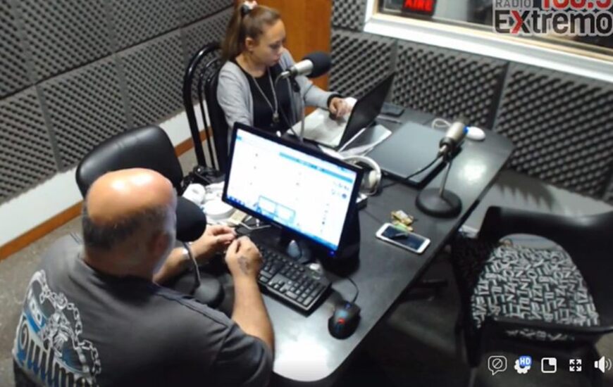 Imagen de Emisión EN VIVO y EN DIRECTO, Dos & Pico Radio Extremo 106.9