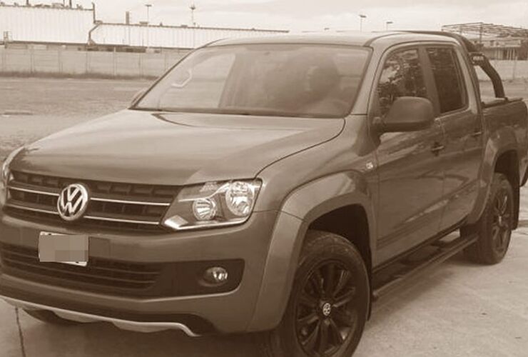 La camioneta estaba estacionada en la vía pública. Foto: Imagen Ilustrativa