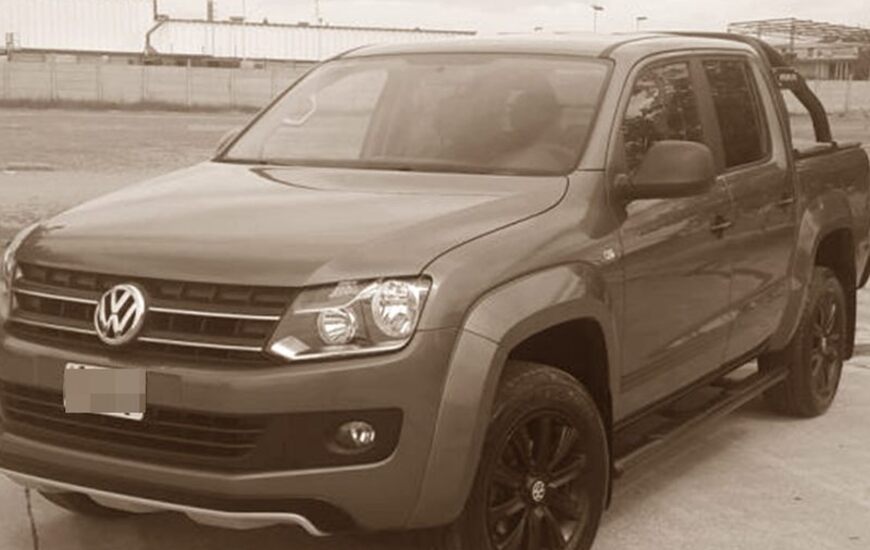 La camioneta estaba estacionada en la v&iacute;a p&uacute;blica. Foto: Imagen Ilustrativa