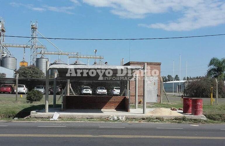 Acceso norte. La garita está situada sobre ruta en la entrada norte a la ciudad.