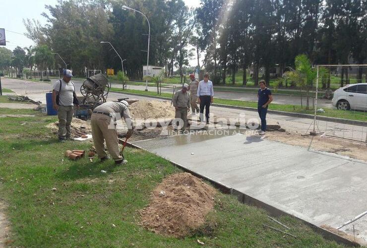 En el lugar. Stangoni siguiendo de cerca los trabajos.