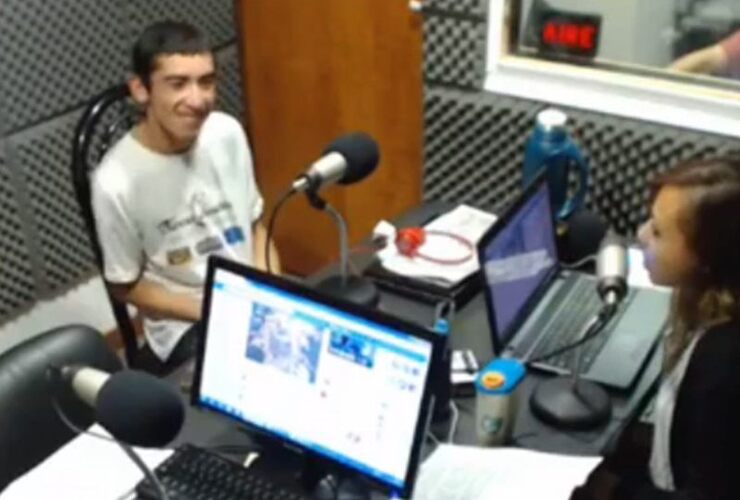 En la radio. Esta mañana "Panchito" en los estudios de Radio Extremo 106.9