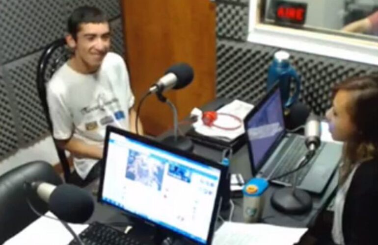 En la radio. Esta mañana "Panchito" en los estudios de Radio Extremo 106.9