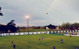 Buen tiempo para Athletic que volvi&oacute; al triunfo en su casa frente al duro Empalme Central.  Foto: Gentileza Mariano Garc&iacute;a