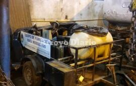 Imagen de La máquina para fumigar está en el corralón