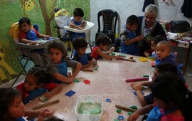 Imagen de El Intendente Esper visitó el Centro de Cuidado Infantil
