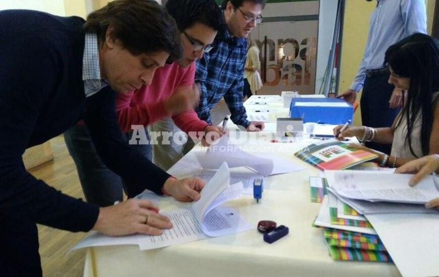 Imagen de Firma convenio Programa de Promoci&oacute;n y Protecci&oacute;n de Derechos de Ni&ntilde;ez, Adolescencia y Familia