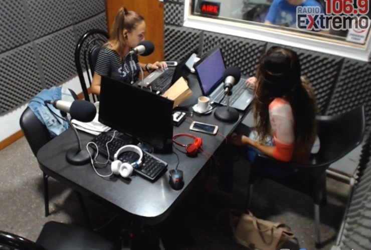 Imagen de Emisión EN VIVO, Dos & Pico Radio Extremo 106.9