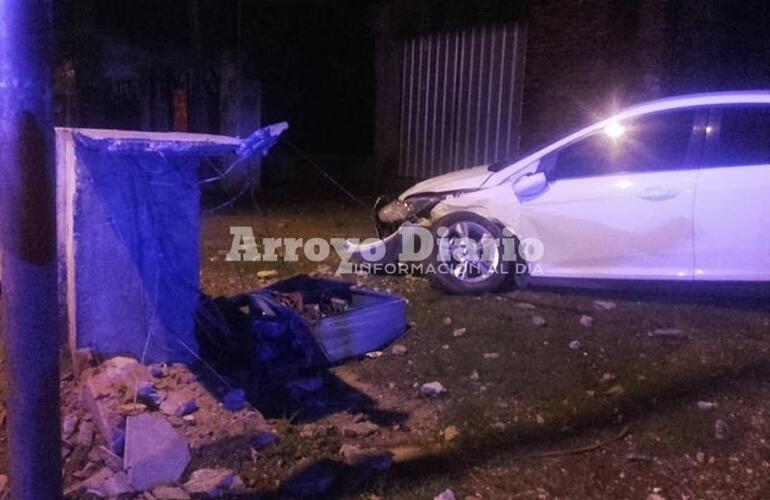 Solo destrozos. Por la espectacularidad del accidente, por fortuna, solo se registraron da&ntilde;os materiales.