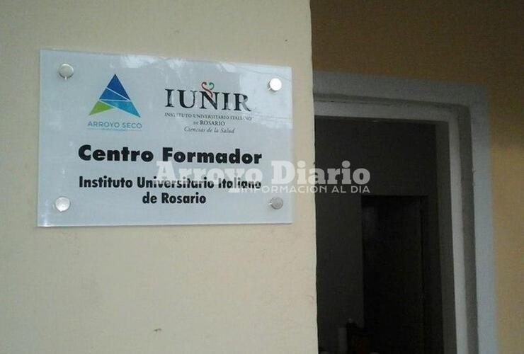 El Centro funciona en el antiguo Centro Comunitario Jesús de Nazaret, ubicado en Don Orione al 800.