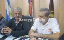 Imagen de ¿Canales clandestinos?: Inspección a la vera de autopista y en zona de campos