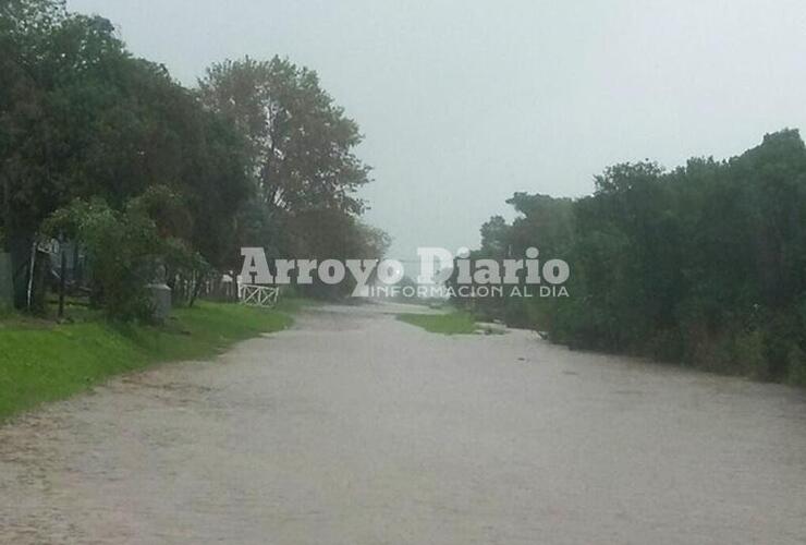 Así estaba el camino del Paraje El Ombú en el día de ayer.