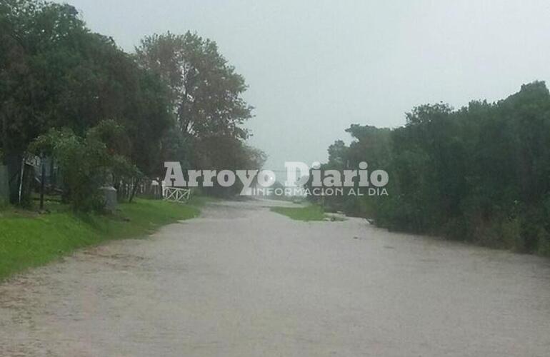 Así estaba el camino del Paraje El Ombú en el día de ayer.