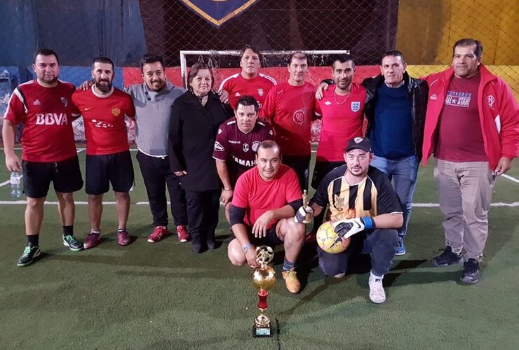 Imagen de Se disputó la final y el Torneo Carlos Farías tiene Campeón