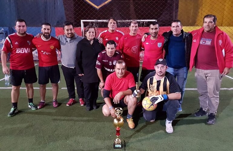 Imagen de Se disputó la final y el Torneo Carlos Farías tiene Campeón