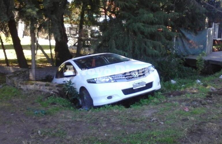 Imagen de Despistó y terminó en la zanja