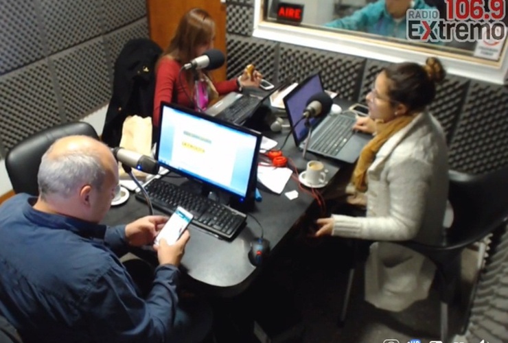 Imagen de Emisión EN VIVO, Dos & Pico Radio Extremo 106.9