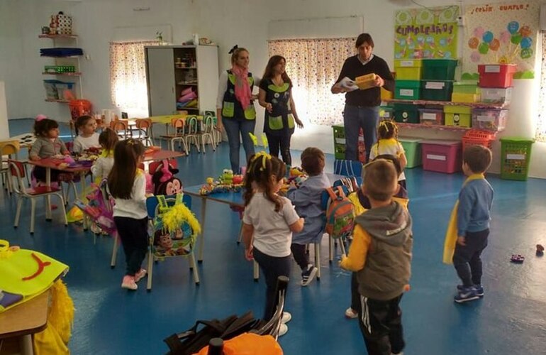 Imagen de Regalo para Jardín Comunal "Pajaritos a volar"