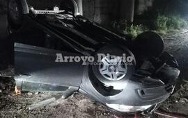 Así quedó. El coche que la policía siguió y que luego terminó volcando.