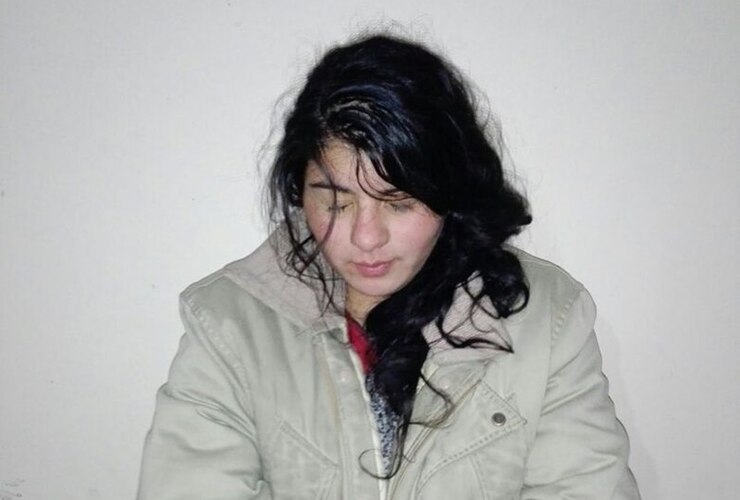 La foto. La imagen de la joven hallada en Fighiera que se viraliz&oacute; en las redes sociales.