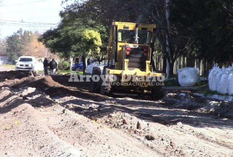 Imagen de Pavimentación sobre calle Hipólito Yrigoyen al Bis y sobre calle Garaghan