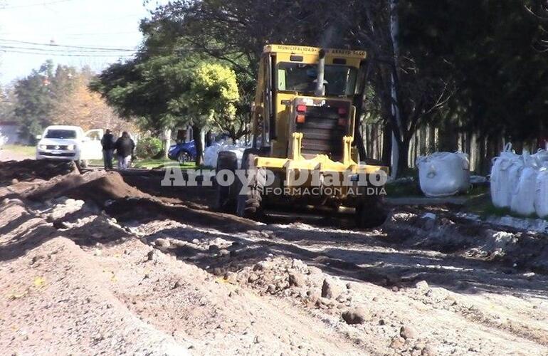 Imagen de Pavimentación sobre calle Hipólito Yrigoyen al Bis y sobre calle Garaghan