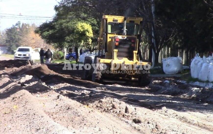 Imagen de Pavimentación sobre calle Hipólito Yrigoyen al Bis y sobre calle Garaghan