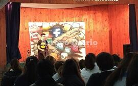 Imagen de Redes se presentó en la Escuela Secundaria