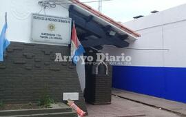 En la comisaría. El joven de 18 años estuvo demorado en la sub 11 de Fighiera.