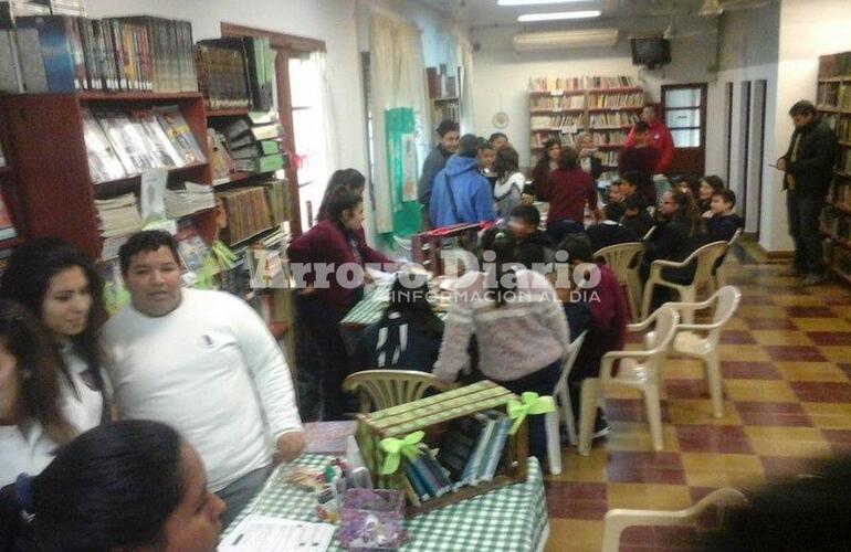 Imagen de La EETP N&deg; 650 organiz&oacute; un Pic � Nic Literio en la Biblio
