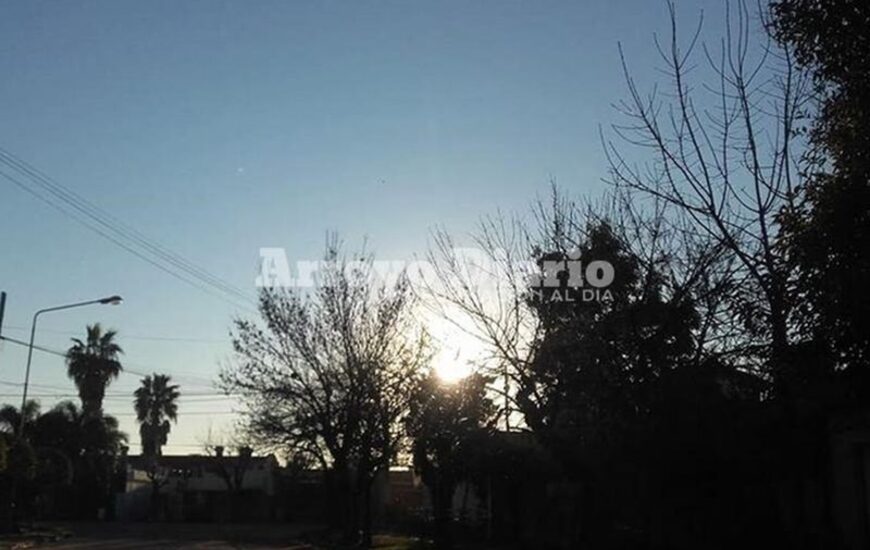 Imagen de Pron&oacute;stico de lluvia con cielo despejado