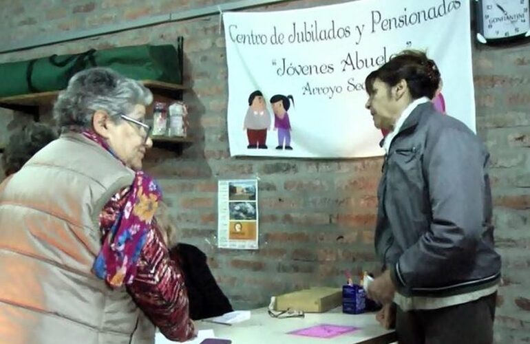 Imagen de Se redujo la cantidad de mercadería en los bolsones que entregan en Jóvenes Abuelos