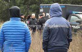 Nizar Esper junto al Fiscal Dr. Walter Jurado y al personal de PDI.