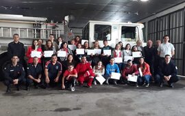 Todos para la foto!. Finalizado el curso se entregaron los certificados de asistencia y hubo foto grupal