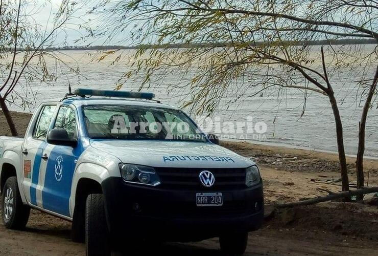 Imagen de Pueblo Esther: Un muerto y cuatro desaparecidos tras un naufragio en el Paraná