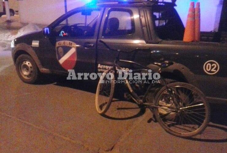 La bici. Se trata de una bicicleta playera que quedó a resguardo de la GUM.