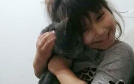 Carita feliz. El rostro de Luna lo dice todo, final feliz para cerrar el día.