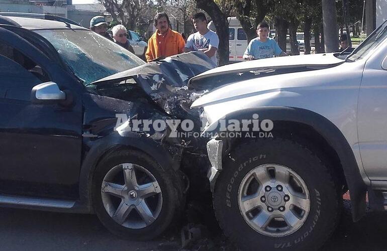 Imagen de Impactante choque en Intendente Costantini y Gaboto