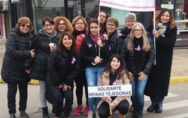 Dale Me Gusta. Podes seguir al grupo a través de su página de facebook: Reinas Tejedoras-Solidarte