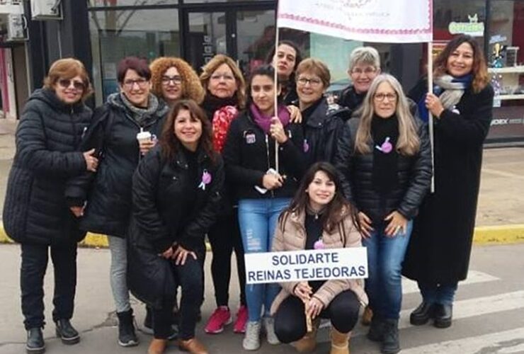 Dale Me Gusta. Podes seguir al grupo a través de su página de facebook: Reinas Tejedoras-Solidarte