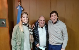 Imagen de Entrega de subsidio a Cooperativa de Agua de Fighiera