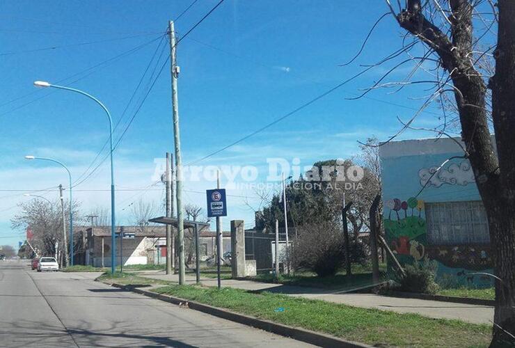 En la parada. Esta es la zona donde Verónica y su pequeño hijo fueron intimidados por un desconocido.