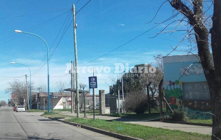 En la parada. Esta es la zona donde Verónica y su pequeño hijo fueron intimidados por un desconocido.