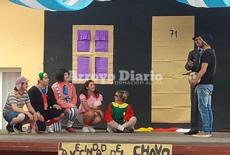 Imagen de La famosa vecindad llegó a la Escuela Primaria