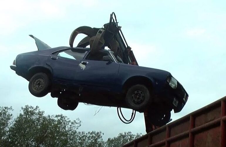 Mayo 2018, auto enviado a compactaci&oacute;n. Foto: Canal 2